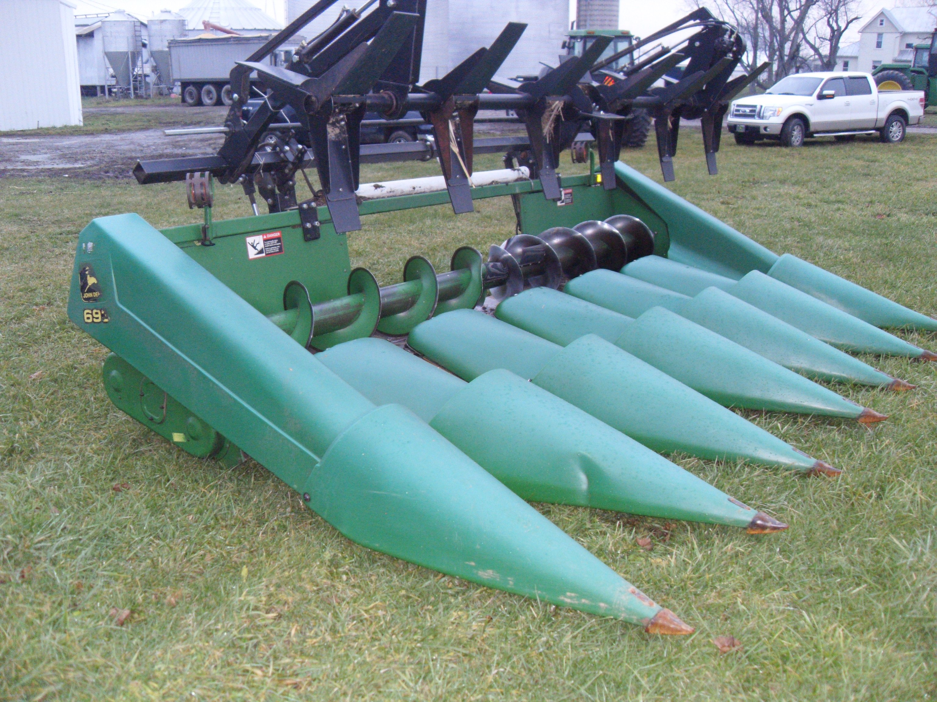 Property photo 11 - Railsback Farm Equipment Auction